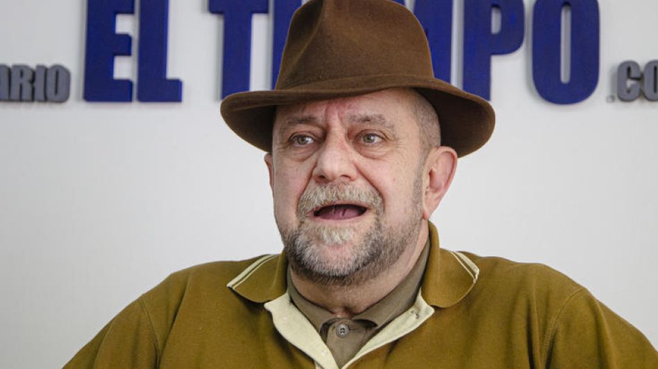 El vecino Carlos Brizuela alertó a la comunidad acerca de una nueva modalidad de fraude virtual del cual resultó víctima días atrás. NACHO CORREA 
