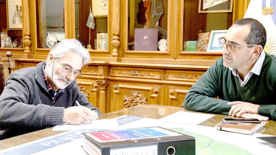 El Comité Hídrico local realizó ayer una reunión, luego de haber sido designado Azul en la presidencia del organismo en su nivel regional.  PRENSA MUNICIPAL