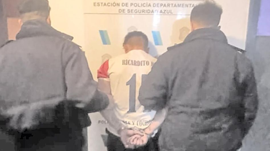 El acusado de la comisión de este robo quedó ayer, ya con su detención ordenada, privado de la libertad en la Seccional Primera local de Policía.  PBA