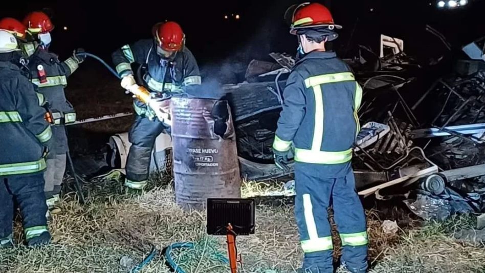 Bolívar: asesinan a balazos a un peón rural e intentan quemar su cuerpo en un tambor