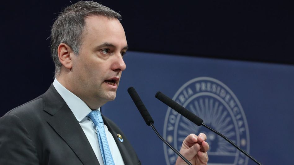 El gobierno avanza con la reglamentación de la Ley Bases: "No se pierdan el Boletín Oficial"