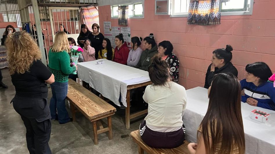 Cárcel de mujeres de Azul: el 70 por ciento participa de los pabellones literarios