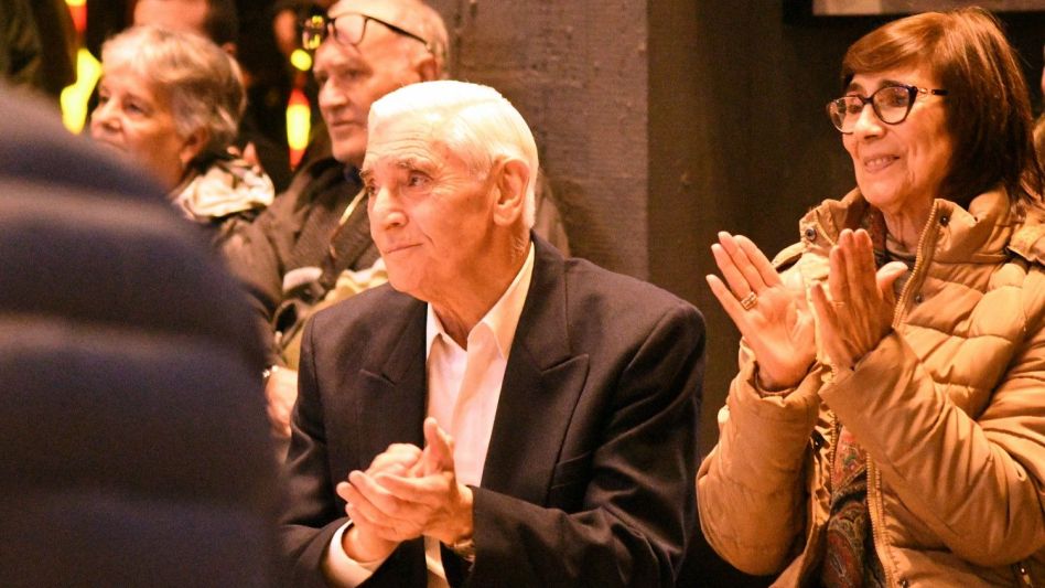 Cacho Franco presente en otro homenaje  a la Misión Argentina. Foto: gentileza Acción 5.