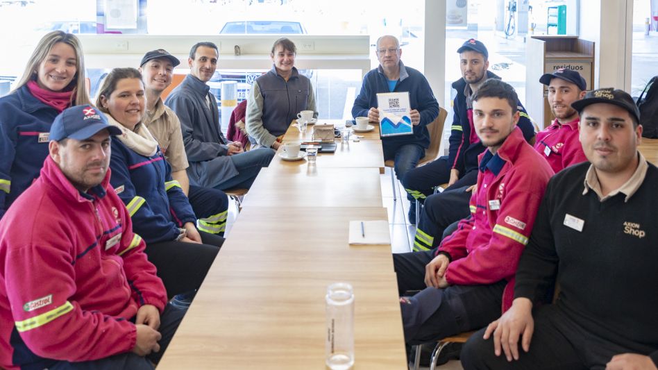  Capacitación turística en la Axion Energy