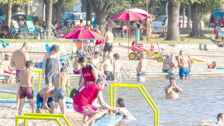 El balneario municipal tendrá, luego de la aprobación del martes próximo, una ordenanza que contempla aspectos integrales en cuanto al uso y preservación del paseo público.  ARCHIVO/NACHO CORREA