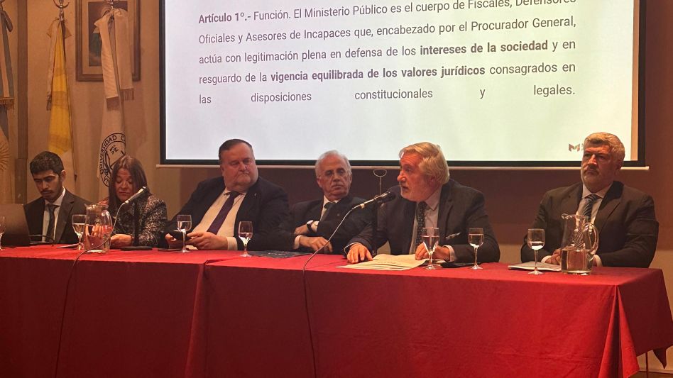 Participación del Fiscal General de las Jornadas sobre nuevas tecnologías y derecho penal que se realizaron en la UCA.