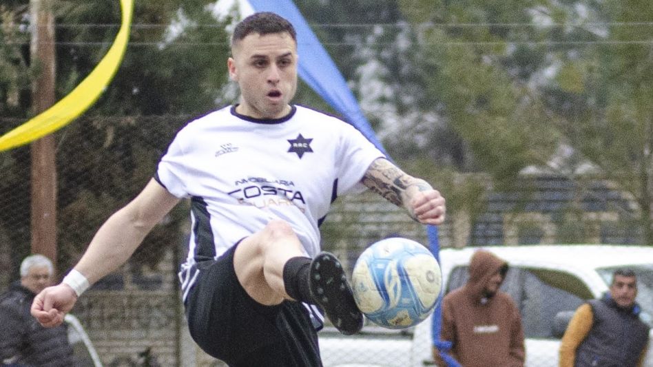 El olavarriense Emiliano Piecenti con cuatro tantos es el goleador del Clausura