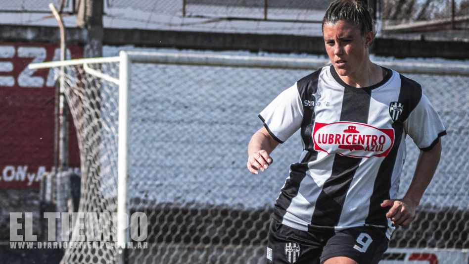 Carla Faure es la goleadora del Clausura. NICOLÁS MURCIA