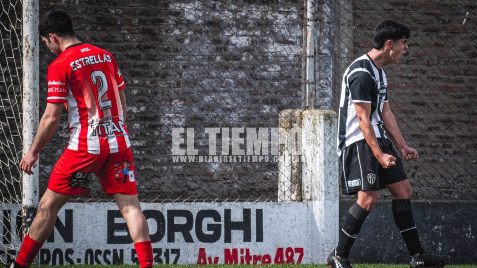 Francisco Oriozabala celebra su gol ante Estrellas. El delantero de Alumni es el goleador en Reserva. NICOLÁS MURCIA
