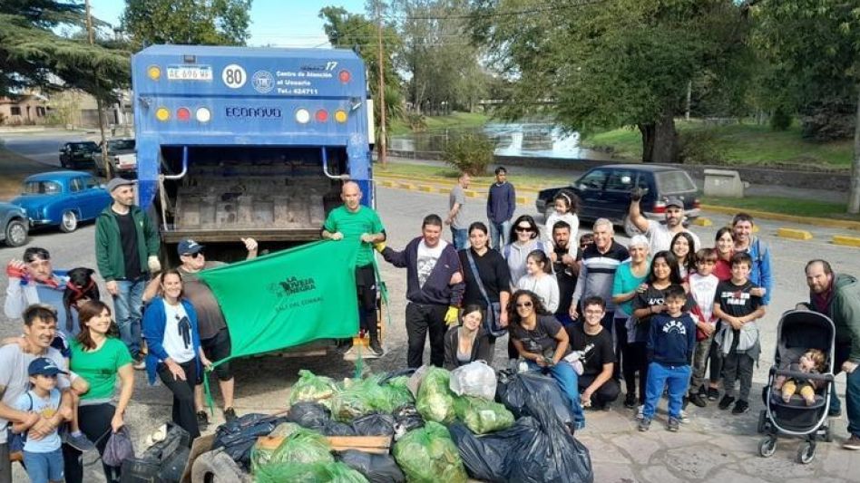 Involucrarse en la protección del medio ambiente. Una buena manera de preservarlo, tal como suelen hacer los integrantes de la Asociación Civil La Oveja Negra.  ARCHIVO