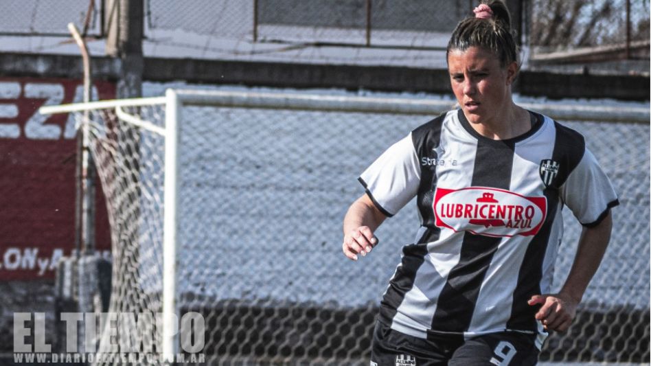 Carla Faure sigue como goleadora 