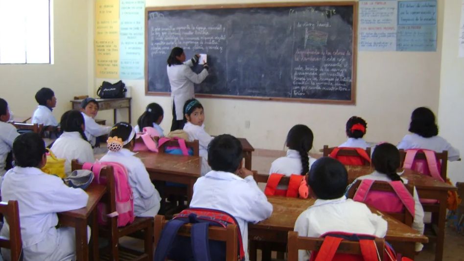 Buscan crear la figura de "Defensor del Docente" para asistir a maestros agredidos