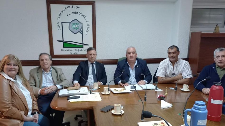 Encuentro entre el Colegio Departamental y el Fiscal General para Combatir el Ejercicio Ilegal del Corretaje