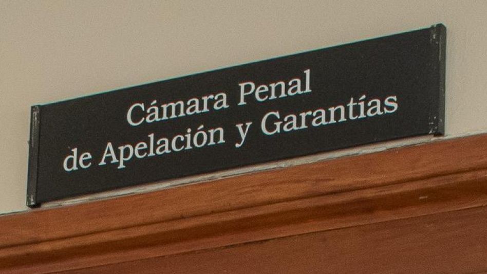 Desde la Cámara Penal se resolvió que siga preso un azuleño acusado de haber violado varias veces a dos sobrinas suyas menores de edad.  NICOLÁS MURCIA