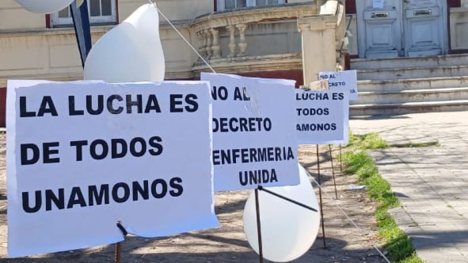 Municipales realizan paro de 72 horas