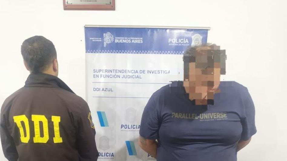 El azuleño de 55 años que está detenido en esta causa figura acusado de comercialización de estupefacientes. Continuaba en la Seccional Primera local de Policía.  DDI AZUL/PBA