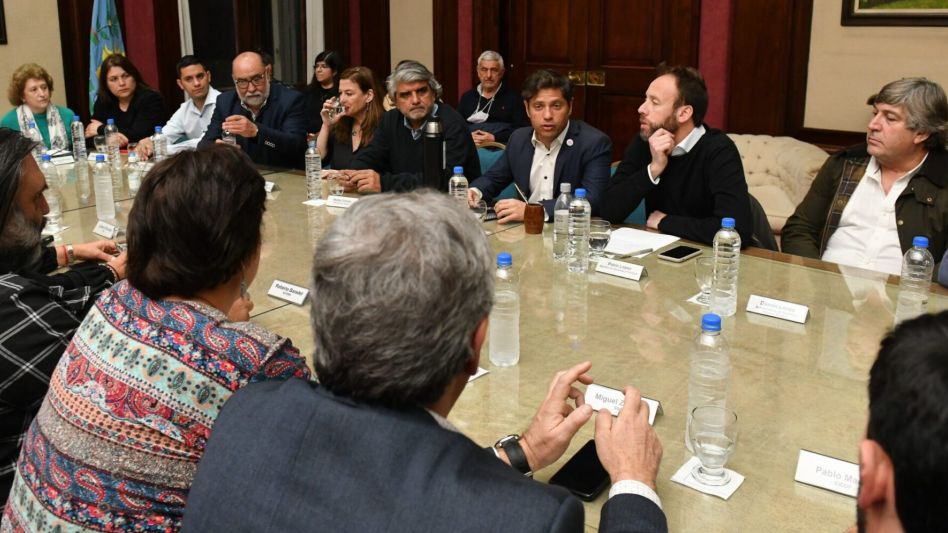 ¿Cuándo y con qué aumento cobran los docentes, policías, estatales, médicos y judiciales de Provincia?