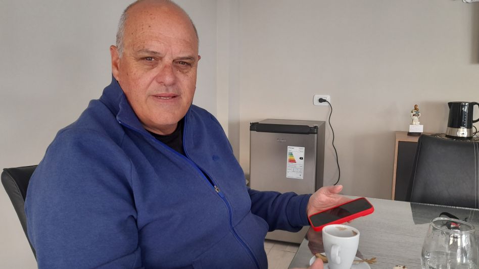 El dueño del Hotel Demetrio Azul, Sergio Yakiche, durante la entrevista que le brindó a diario EL TIEMPO.
