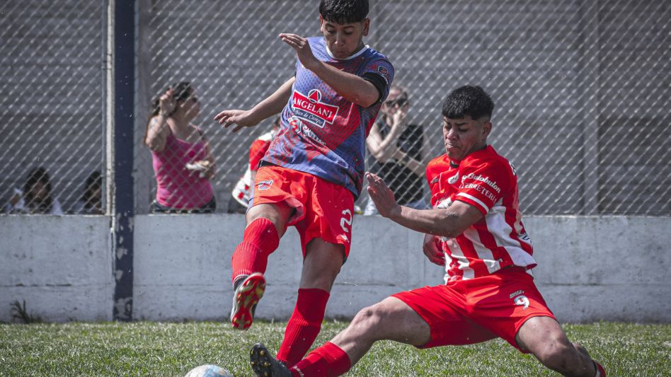 San José y Estrellas igualaron en un tanto. El clásico de Villa Fidelidad terminó en tablas. NICOLÁS MURCIA