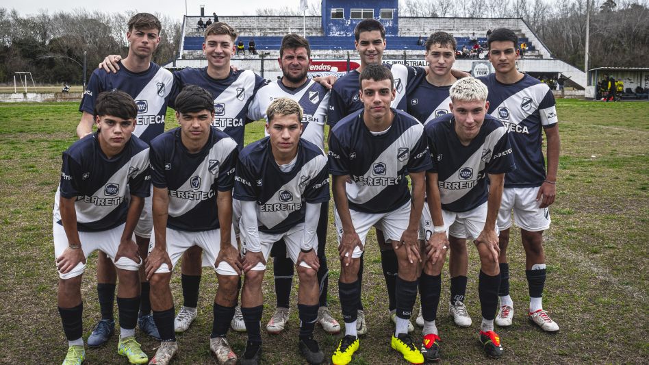Cemento le ganó a Vélez y el nuevo puntero del Clausura en Reserva. ARCHIVO/NICOLÁS MURCIA