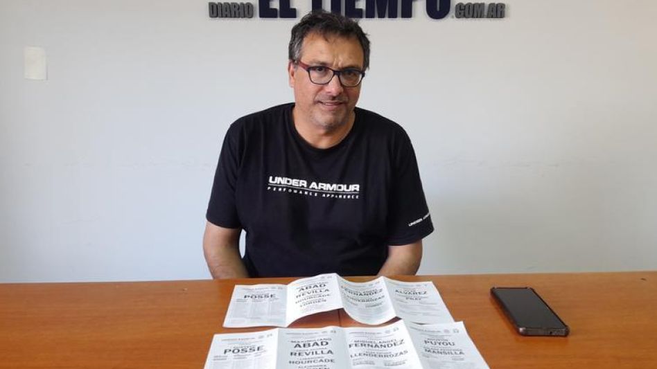 El actual presidente del comité local de la Unión Cívica Radical (UCR), Luciano Giachetti, durante la charla que mantuvo con diario EL TIEMPO.  AGUSTÍN SCALCINI