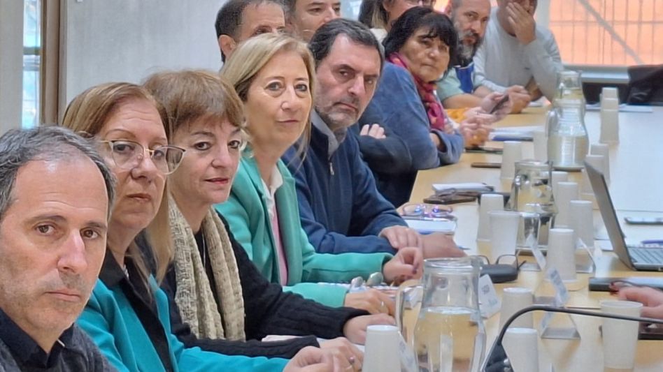 Provincia recibe esta semana a docentes y estatales