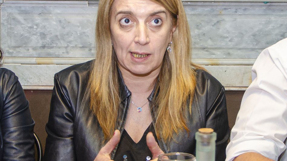 La legisladora nacional Danya Tavela el jueves pasado cuando estuvo en esta ciudad en el marco de la elección interna de la UCR. NACHO CORREA