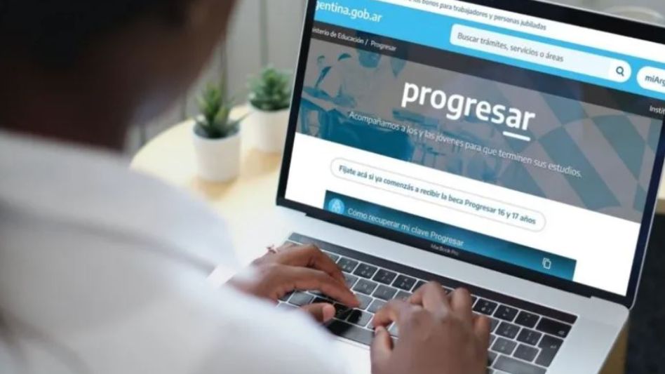 El Gobierno disolvió el fondo fiduciario que financia las Becas Progresar