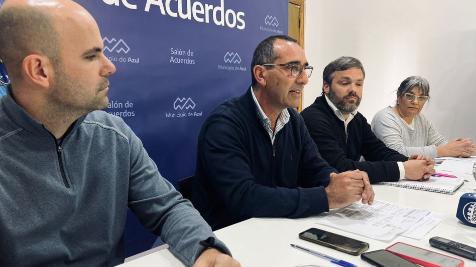 Apelamos a la responsabilidad de los representantes, de los trabajadores y de todos en conjunto para afrontar este problema comunitario, afirmó el intendente Sombra.  PRENSA MUNICIPAL 