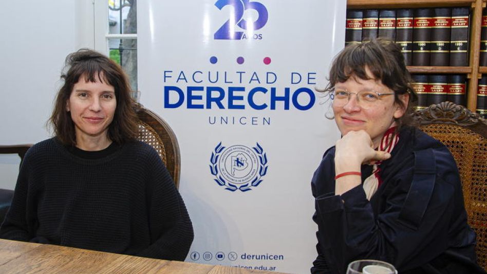 Barbara Francisco Mendivil y María Alché durante la conferencia de prensa que brindaron el día que visitaron esta ciudad.  NACHO CORREA