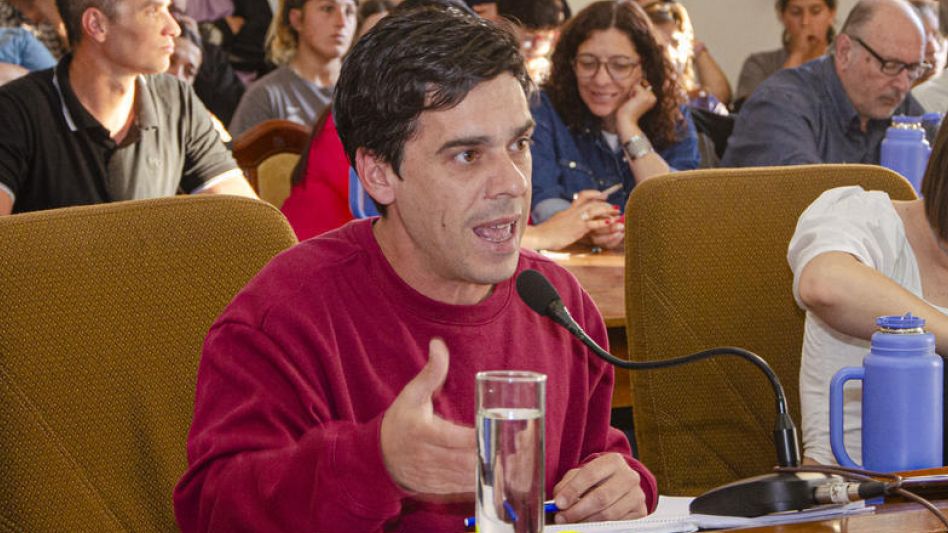 Con su proyecto, el concejal Agustín Puyou (UCR) propuso - facilitar el conocimiento a la ciudadanía del uso de los recursos públicos.  N. CORREA
