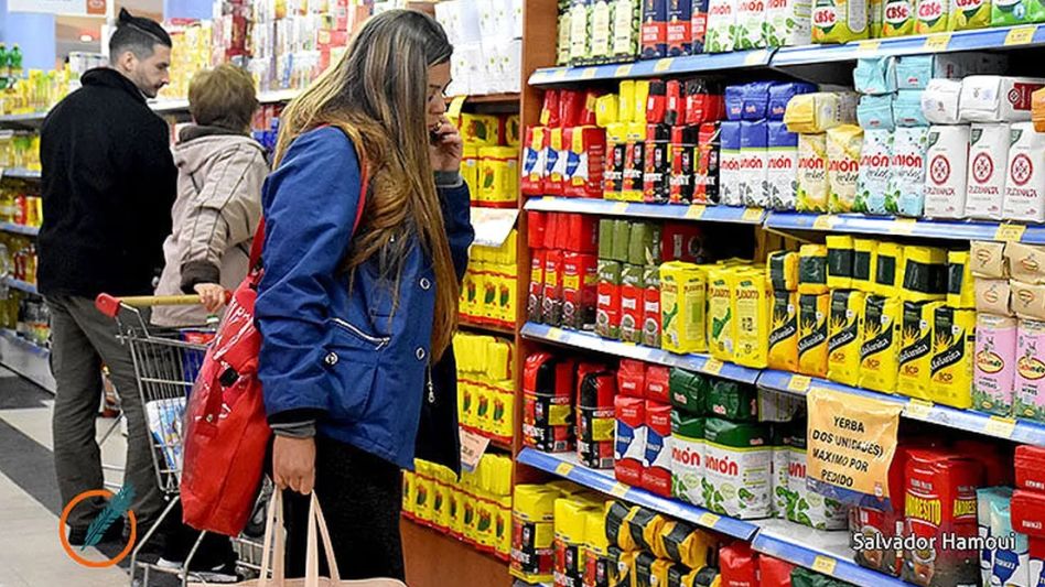 ¿Cómo es la estrategia de Caputo para intentar que la inflación siga bajando?