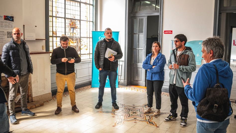 El Ejecutivo local "tiene la intención" de pagar   salarios conforme al escalafón de cada trabajador