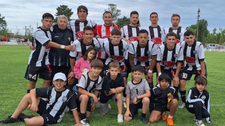 Alumni Azuleño buscará, en su cancha, una victoria que le de la clasificación a la siguiente fase del Torneo Regional Federal Amateur. ARCHIVO