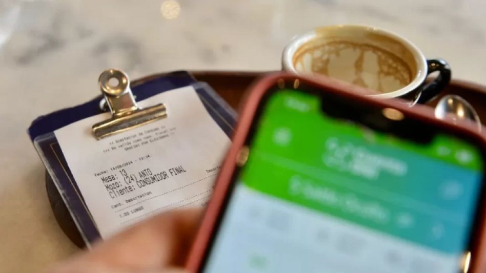 Propina digital: ya está habilitada la opción en bares, restoranes y deliveries