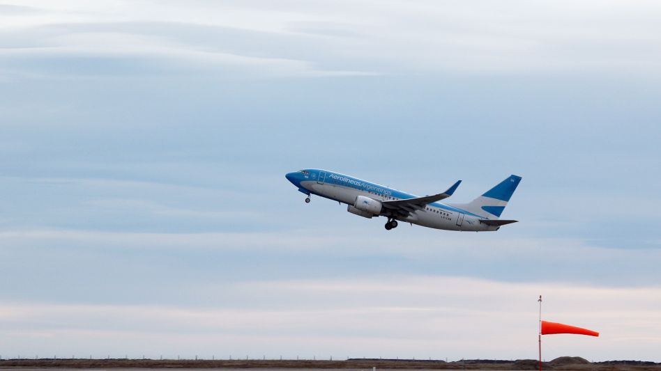 Fin del conflicto aeronáutico: Aerolíneas Argentinas cerró un acuerdo con los gremios