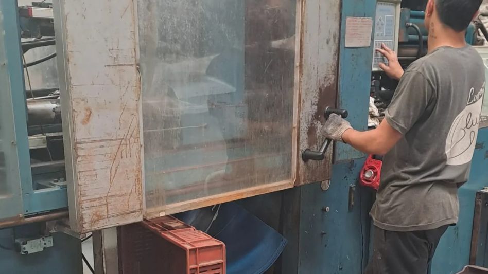 Entrega de ecobotellas