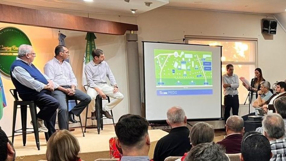 El acto de presentación de la ExpoAzul 2032 se realizó el jueves en el Consejo Profesional de Ciencias Económicas. La muestra se desarrollará el sábado 30 de noviembre y el domingo 1 de diciembre.  