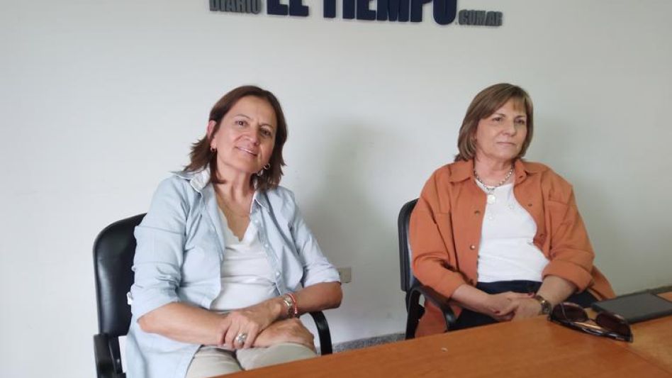 Claudia Geneyro y Adriana Cordeviola, del Foto Club Azul, durante la entrevista con EL TIEMPO. 