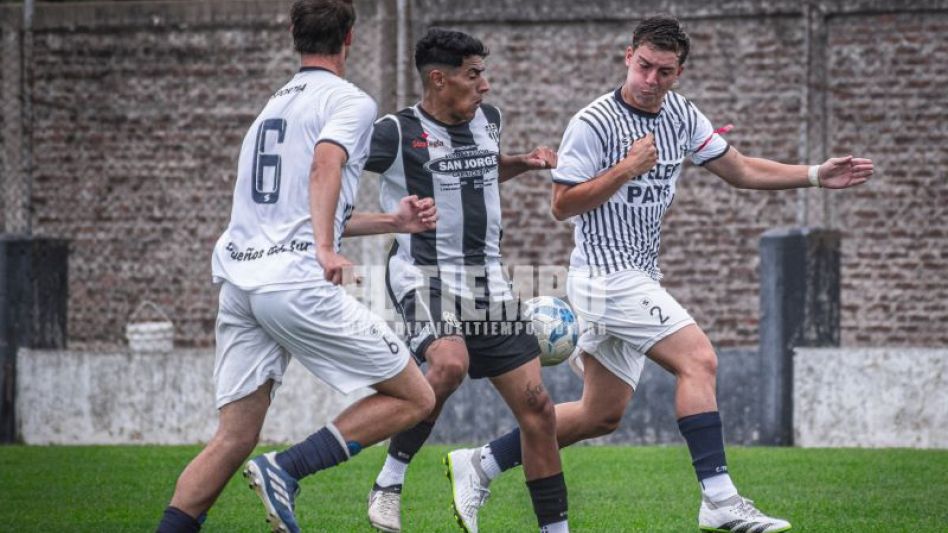 Alumni el único ganador de las semifinales 
