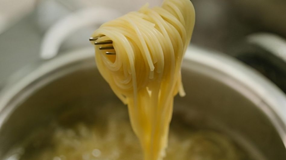 Prohíben una marca de fideos supuestamente sin TACC que causaron una reacción alérgica en una nena celíaca