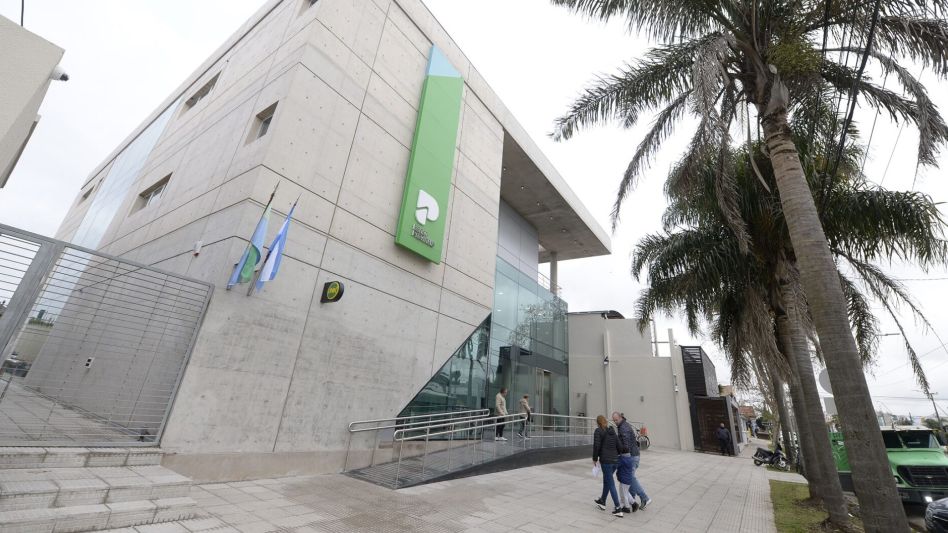 Bancarios piden a Kicillof cambiar la hora de atención en verano y comerciantes resisten