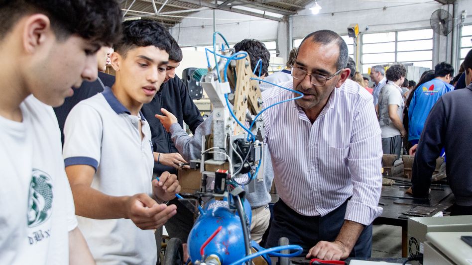 La Escuela Técnica N°2  realiza su muestra anual de talleres