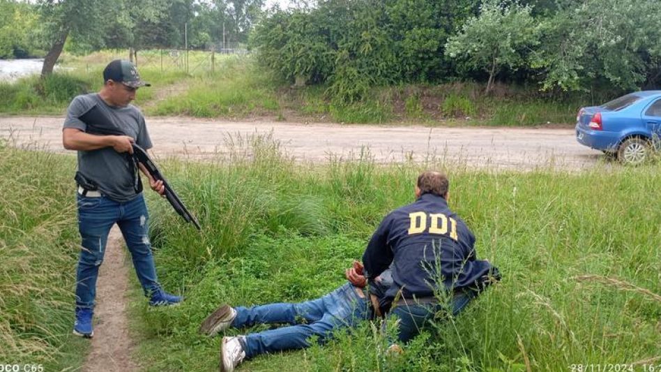 Tras su captura ayer por la tarde, el preso que un día antes se fugó de la Unidad 7 quedó transitoriamente alojado en la DDI Azul. DDI AZUL/PBA