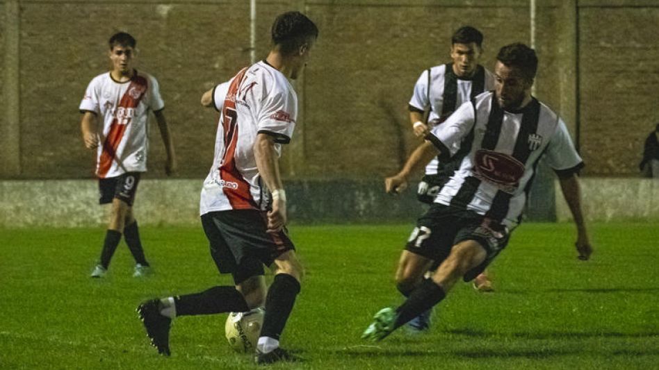 La revancha entre Alumni y River se jugará el miércoles 4 de diciembre, desde las 20.30, en el estadio Emilio Severino Puente. NICOLÁS MURCIA