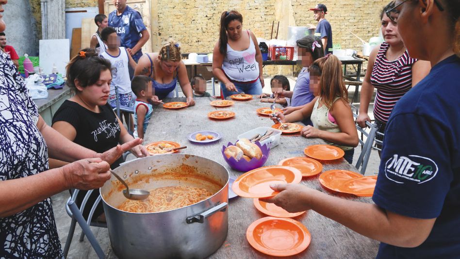 Ultimátum de la justicia Pettovello: el lunes tendrá que abastecer de alimentos a comedores comunitarios