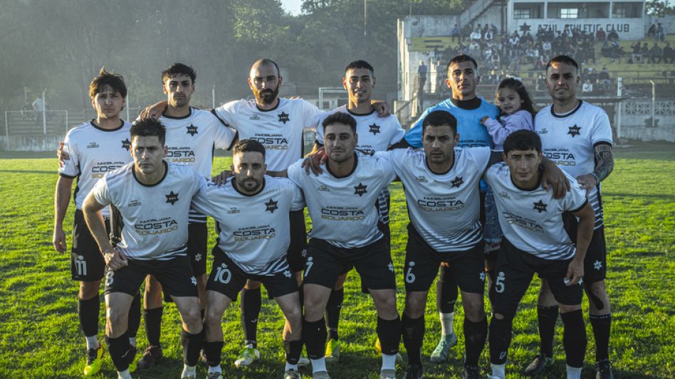 Azul Athletic y Cemento Armado disputarán esta tarde el partido de vuelta de las semifinales del Torneo Clausura de Primera División. 