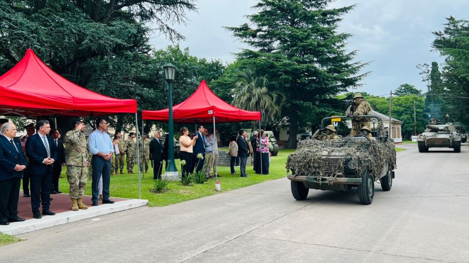 198° Aniversario del Regimiento de Caballería  de Tanques 10 "Húsares de Pueyrredón"