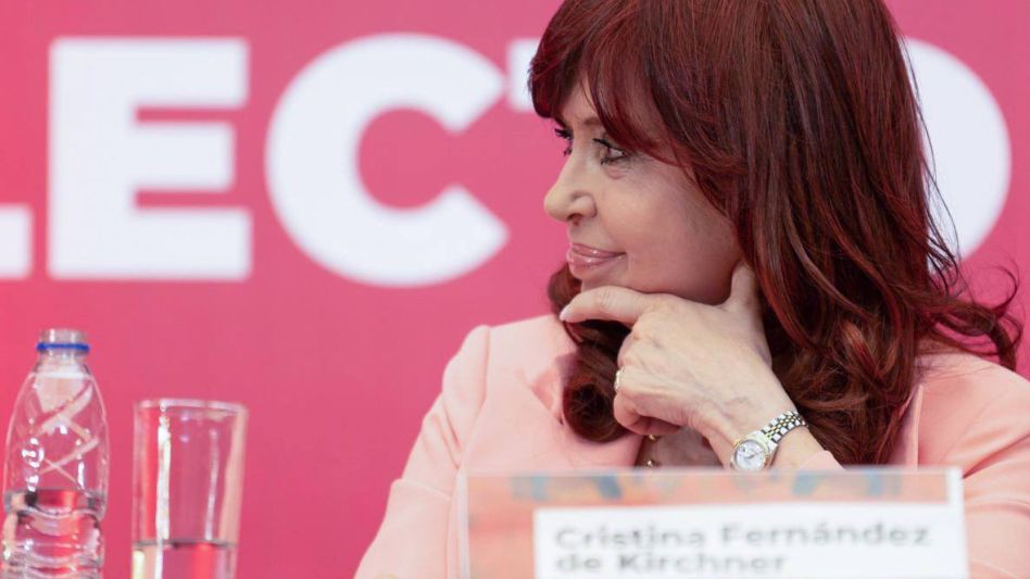 Cristina chicaneó a Milei por el caso Kueider: "¿Lo van a dejar seguir siendo senador por miedo a que hable?"