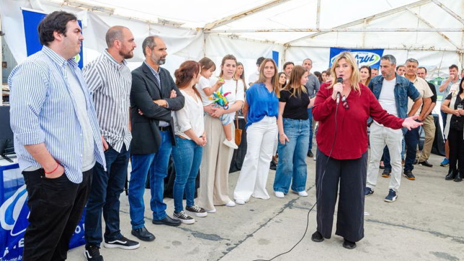 La titular de LuzAzul, Gabriela Benac, durante el agasajo que se hizo para presentar las obras de modernización de la planta láctea que funciona en esta ciudad.. NACHO CORREA